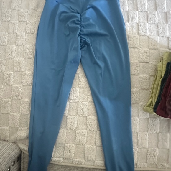 Gymshark Light Blue Seamless Leggings - Size M - Picture 4 of 16